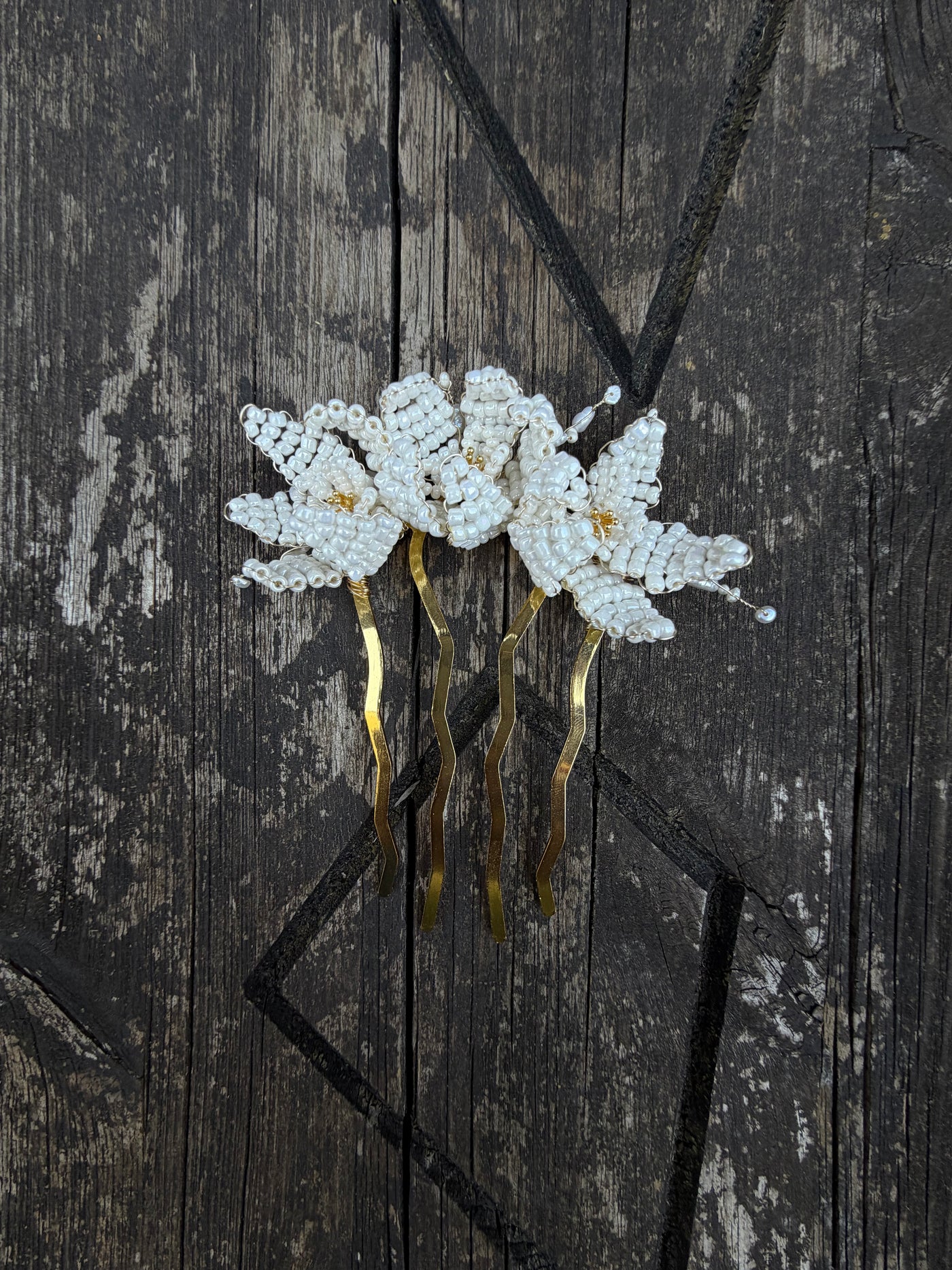 Yaz Hair Comb | Handmade Freshwater Pearl & Glass Bead Bridal Hair Comb