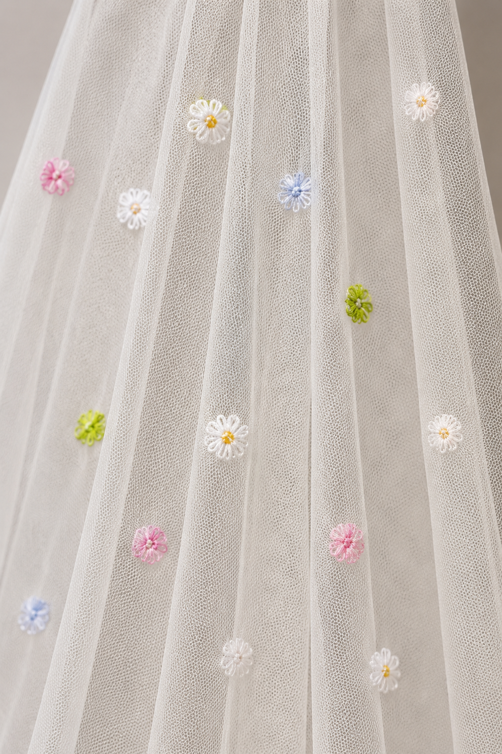 Olivia Bridal Veil | Handmade Embroidered Luxury Tulle Wedding Veil