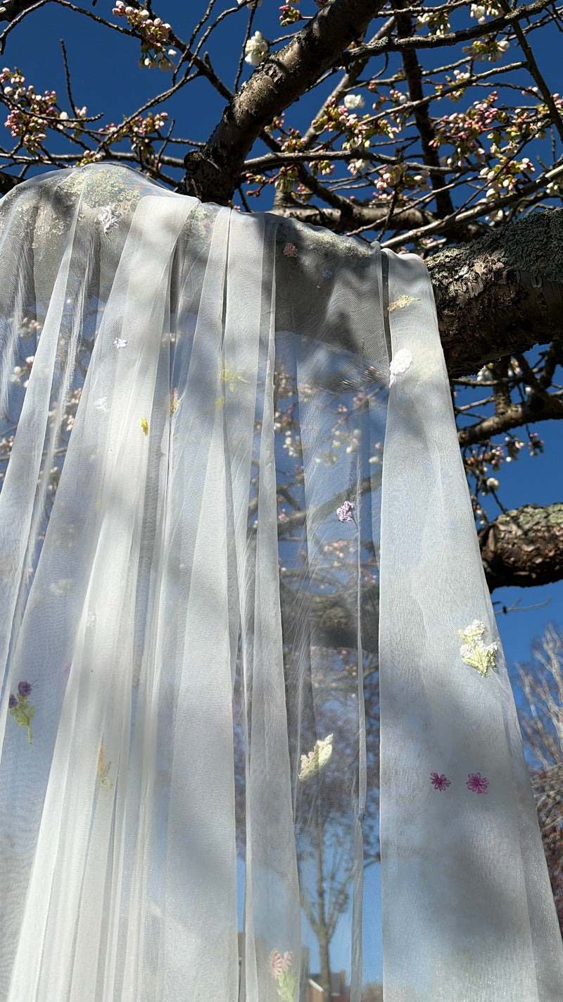 Vera Bridal Veil | Hand-Embroidered Spring Flower Luxurious Tulle Wedding Veil